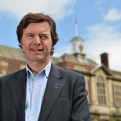 Giles Hindle – The Conversation